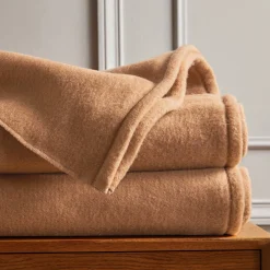 Deken<Blancheporte Brandwerend deken Trevia®Home 400 g/m2 beige