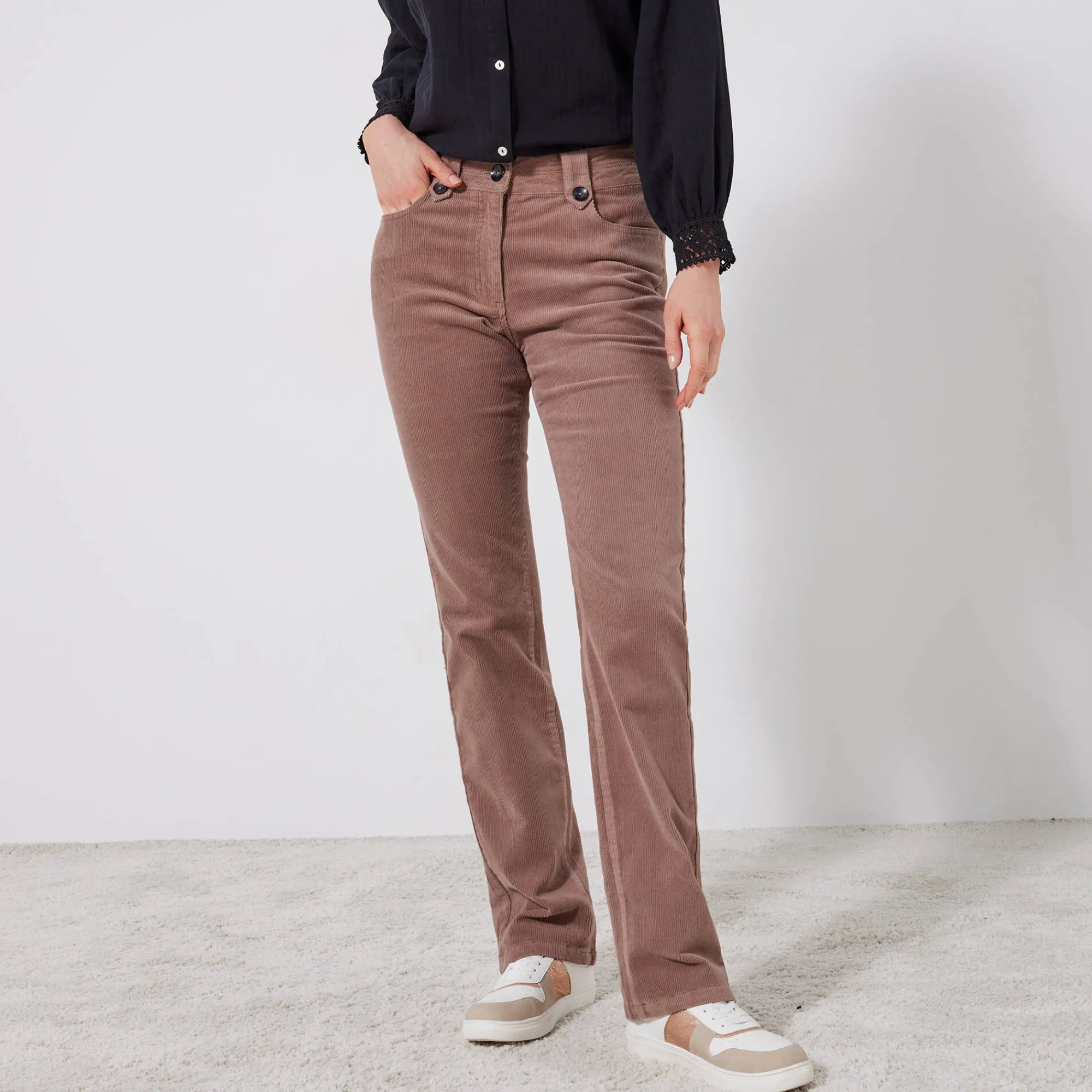 Broek<Blancheporte Broek in ribvelours met recht model taupe