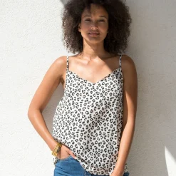 Bloes En Tuniek<Blancheporte Caraco met gefestonneerde V-hals en fijne bandjes, luipaardprint ecru / taupe