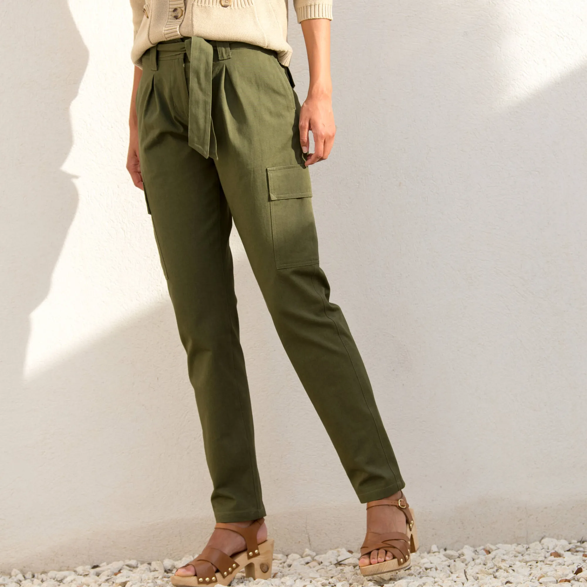 Broek<Blancheporte Cargobroek in chino model, hoge taille bronskleur
