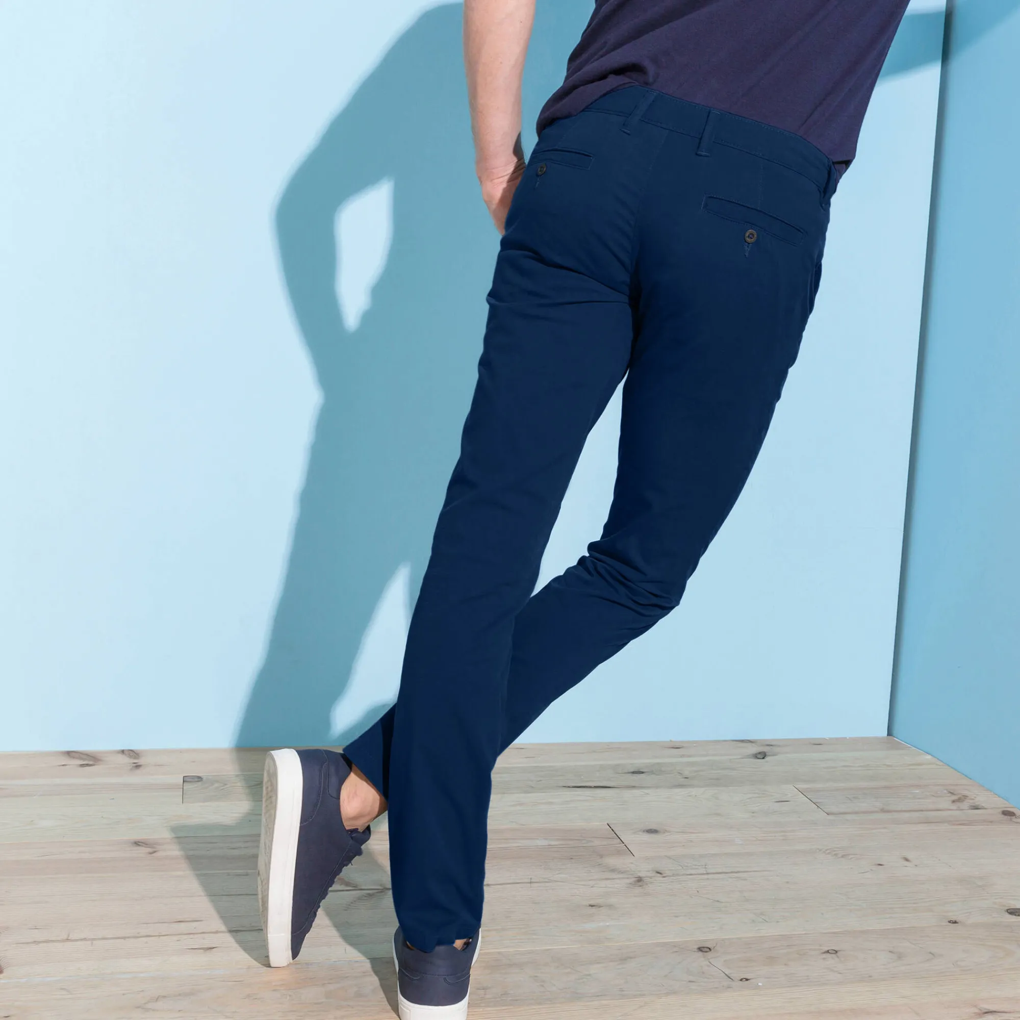Broek<Blancheporte Chino broek, afgerond onder de buik marine