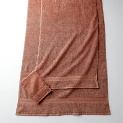 Badhanddoek<Colombine Collectie effen handdoeken 420 g/m2 met zacht comfort kastanje