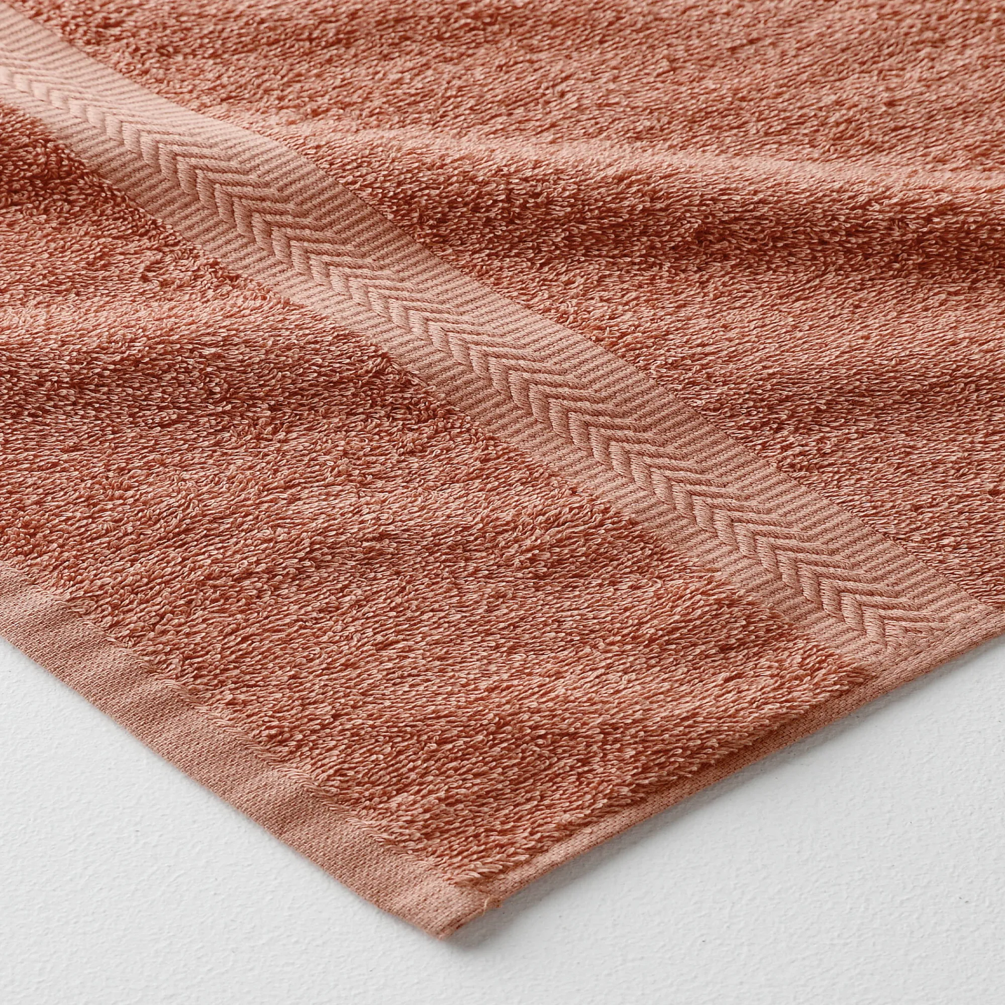 Badhanddoek<Colombine Collectie effen handdoeken 420 g/m2 met zacht comfort kastanje