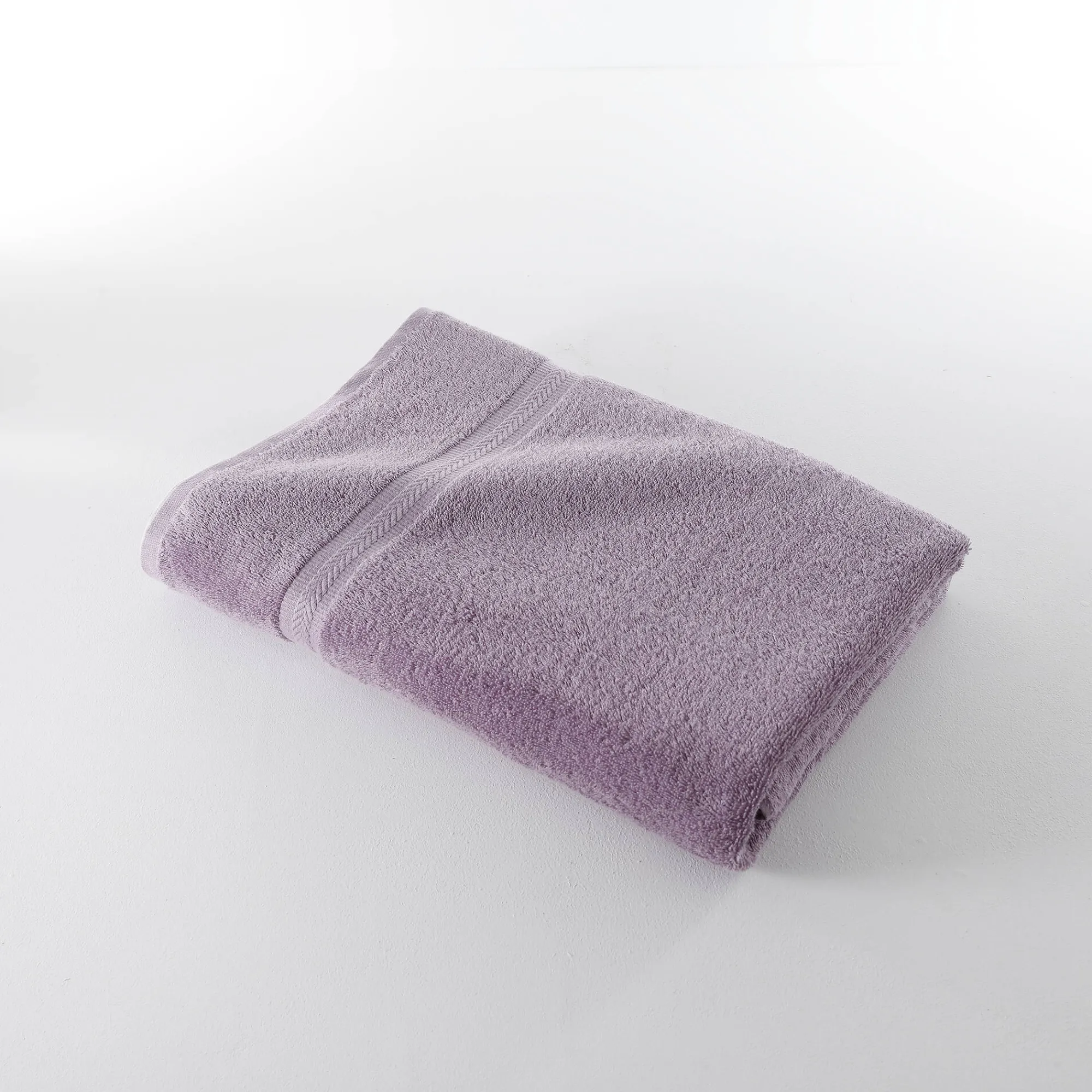 Badhanddoek<Colombine Collectie effen handdoeken 420 g/m2 met zacht comfort lavendel