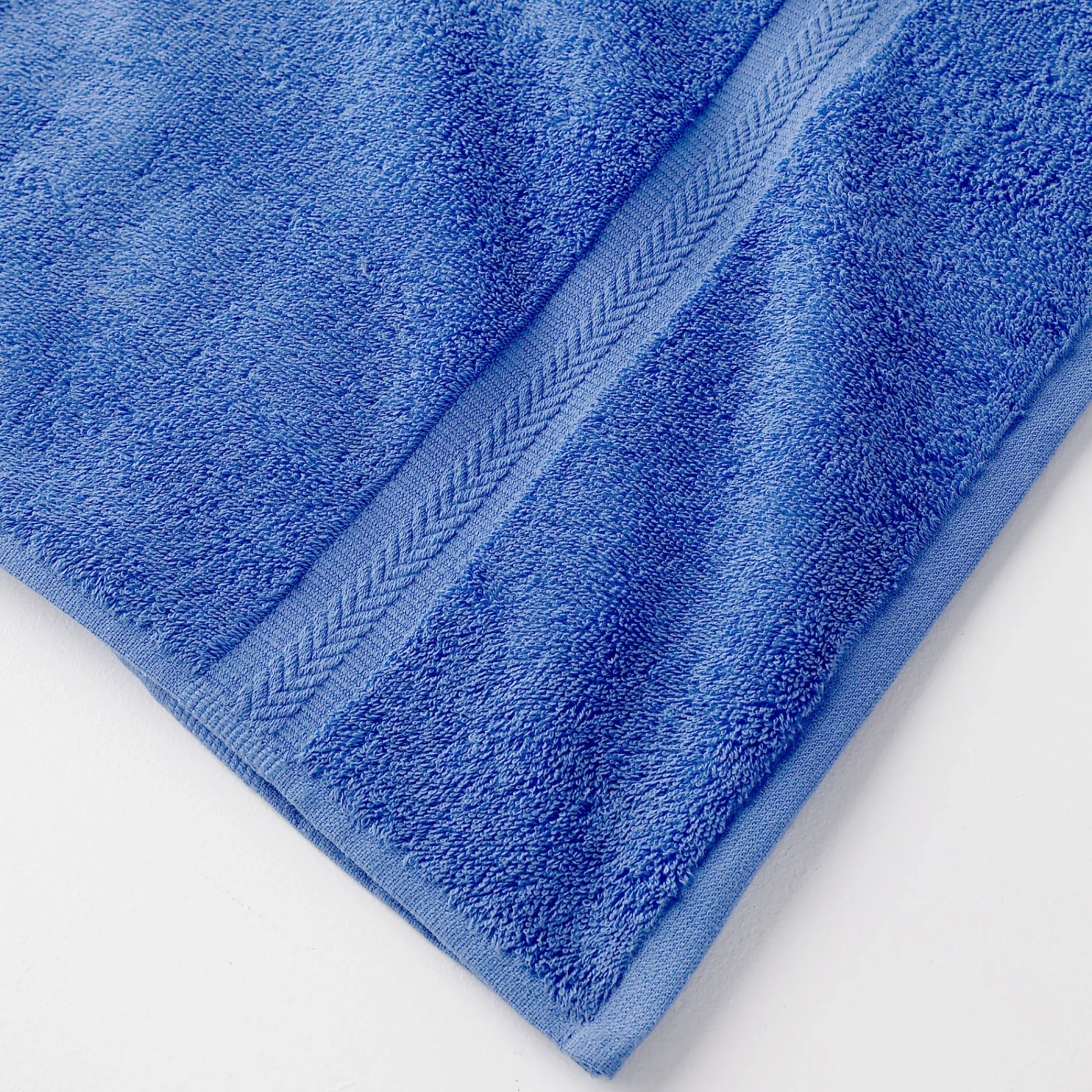 Badhanddoek<Colombine Collectie effen handdoeken 420 g/m2 met zacht comfort felblauw
