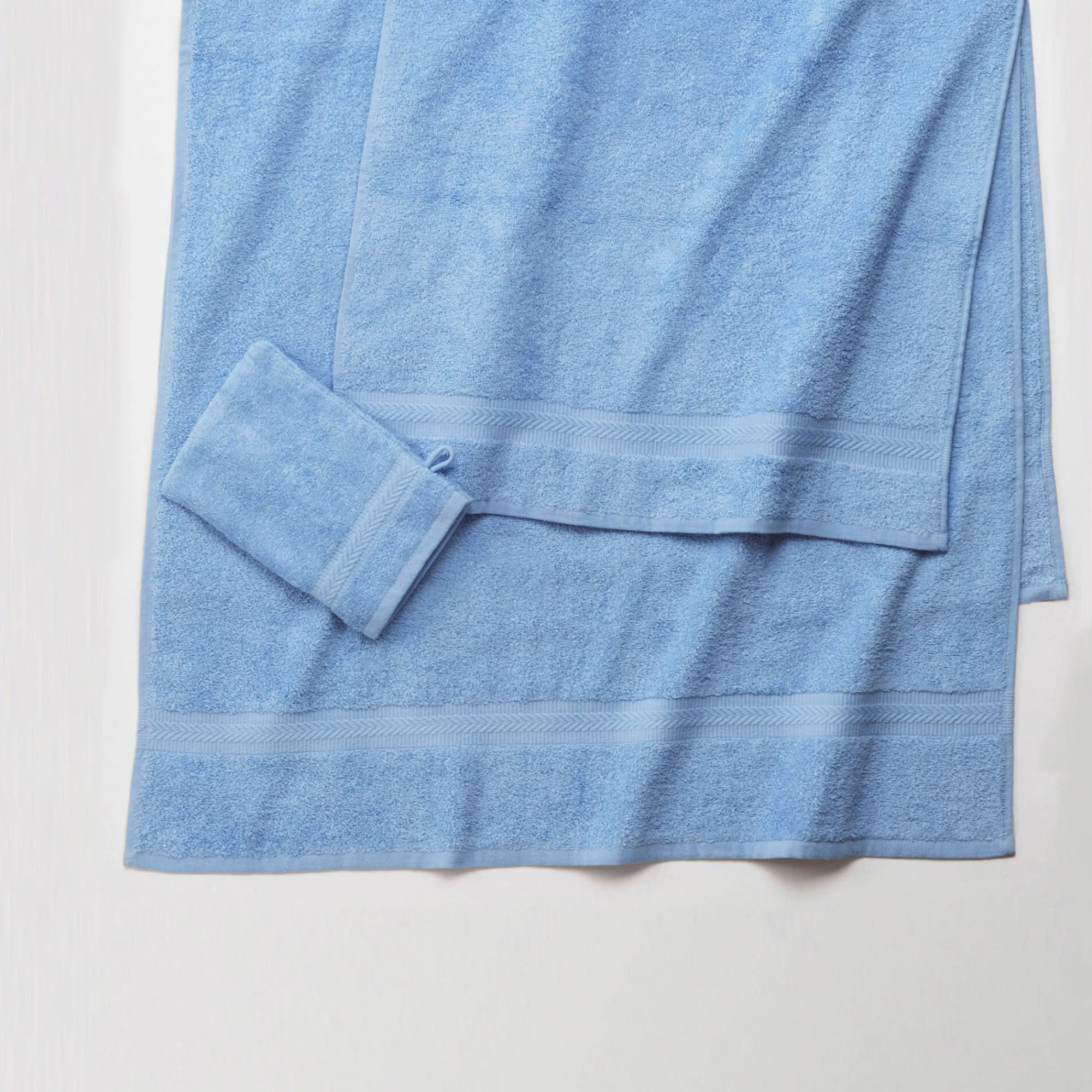 Badhanddoek<Colombine Collectie effen handdoeken 420 g/m2 met zacht comfort korenbloem