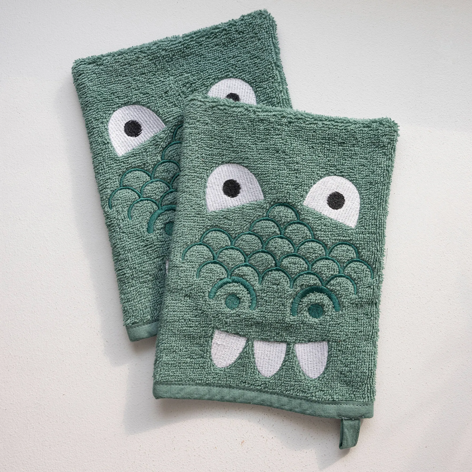 Badhanddoek|Handdoek En Badlaken Kids<Colombine des petits Collectie geborduurd kinderbadlinnen in katoen met dinosaurusmotief, personaliseerbaar - 380 g/m2 eucalyptus