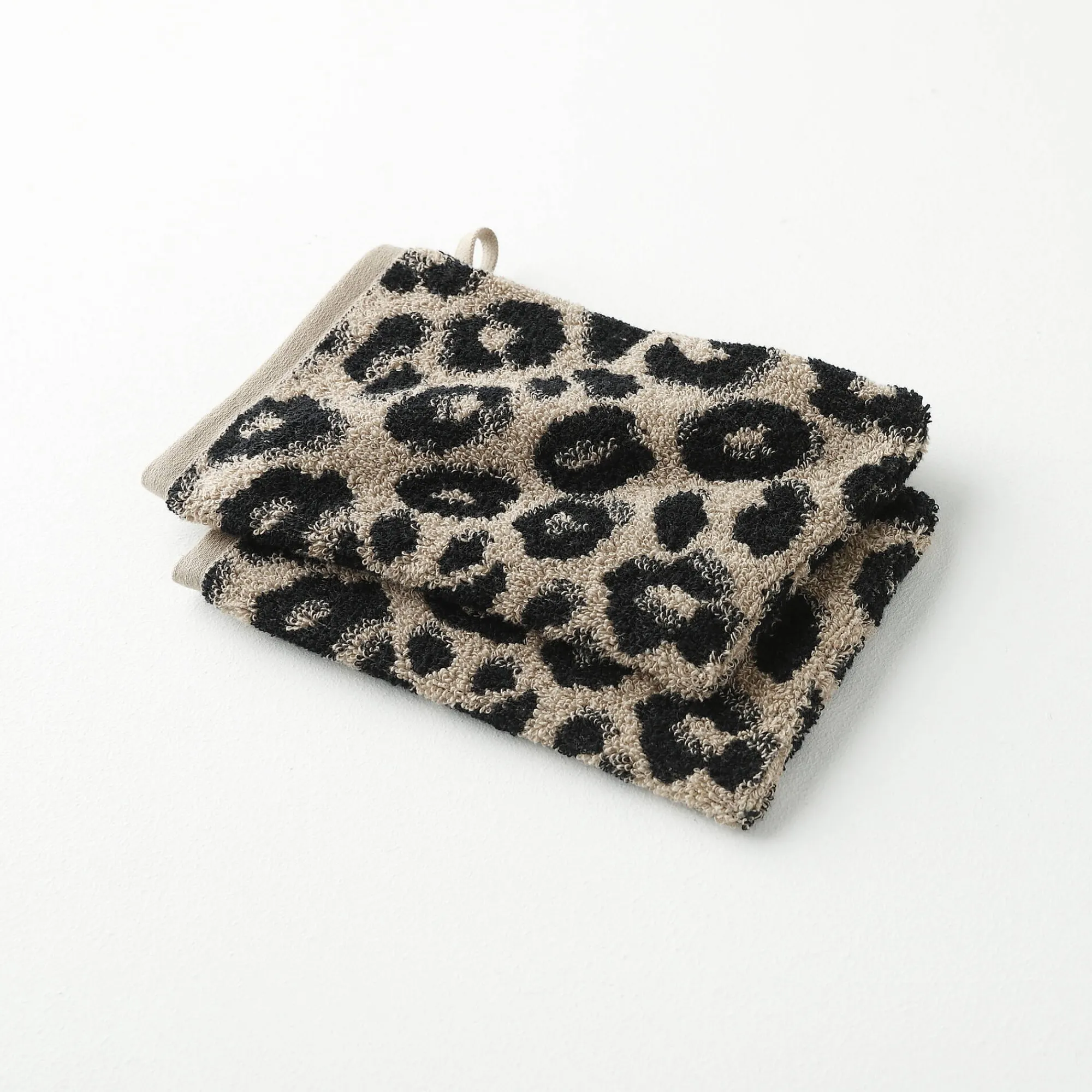 Badhanddoek<Blancheporte Collectie handdoeken in jacquard met luipaardhuidmotief 450 g/m2 beige / zwart