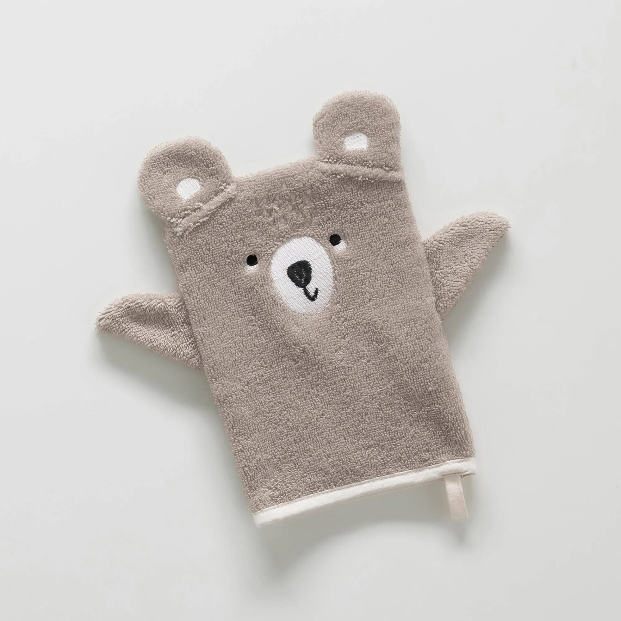 Badhanddoek|Handdoek En Badlaken Kids<Colombine des petits Collectie in badstof voor kids met beertjesbordursel, gepersonaliseerd taupe