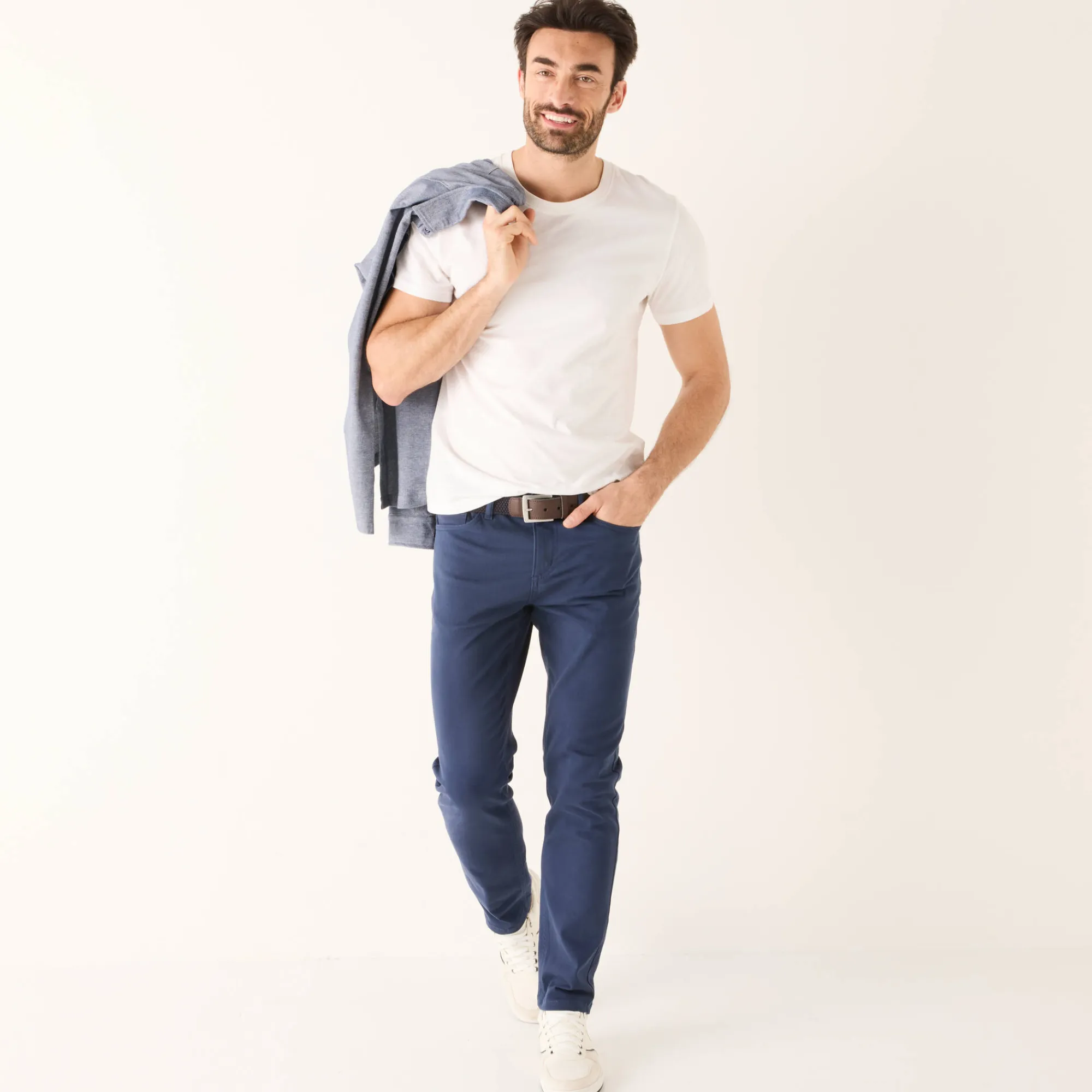 Broek<Blancheporte Comfortabele broek met 5 zakken en elastische tailleband, in gabardine - L32 marine