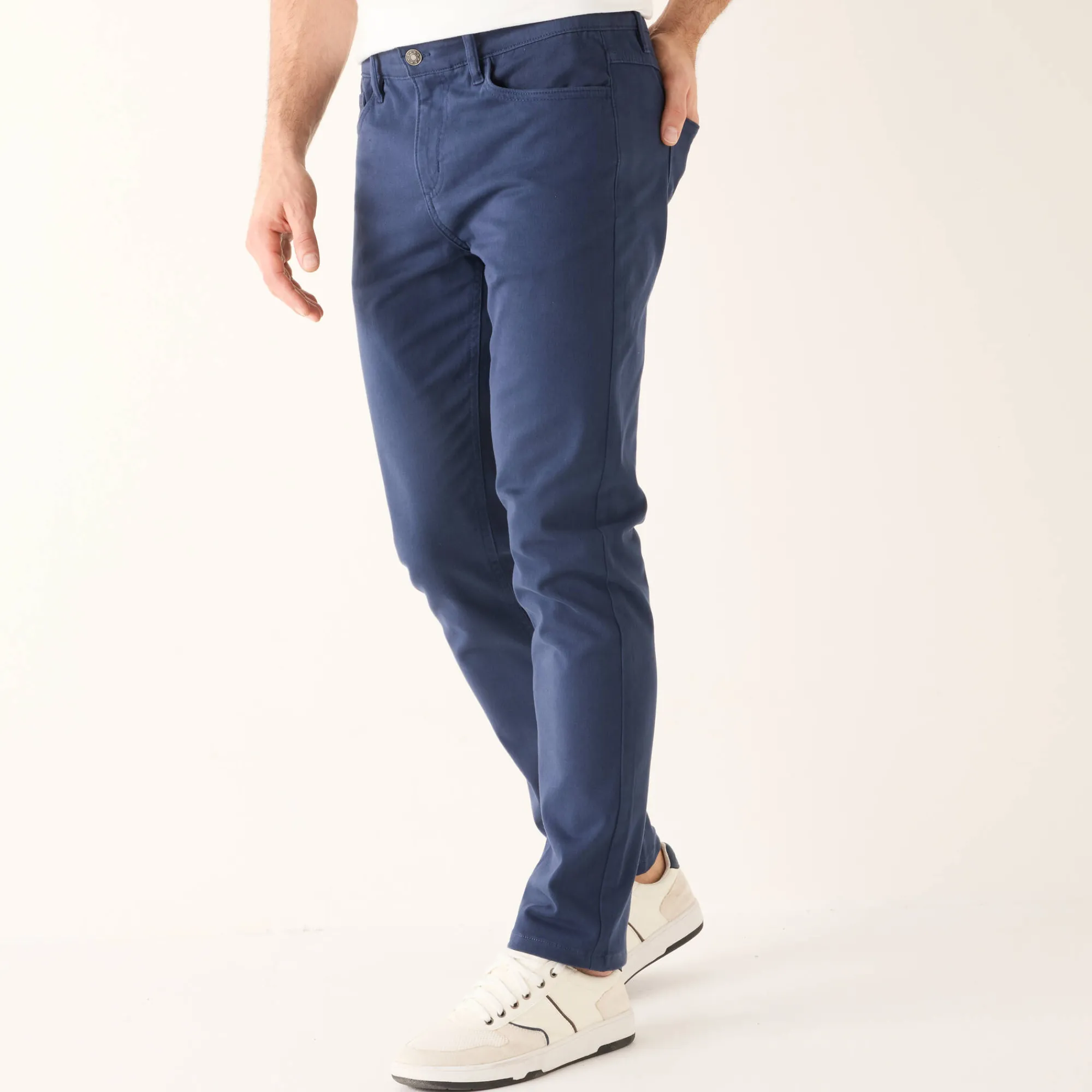 Broek<Blancheporte Comfortabele broek met 5 zakken en elastische tailleband, in gabardine - L32 marine