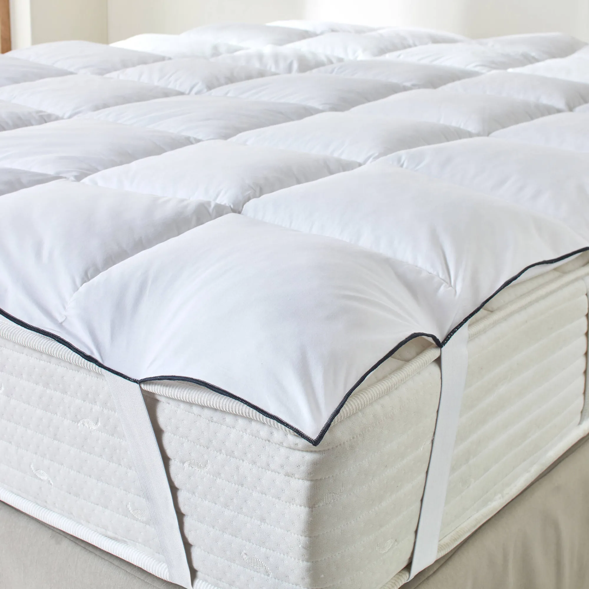 Topdekmatras<EDONA Comfortabele topdekmatras, made in France, 'Timeless' collectie, wit