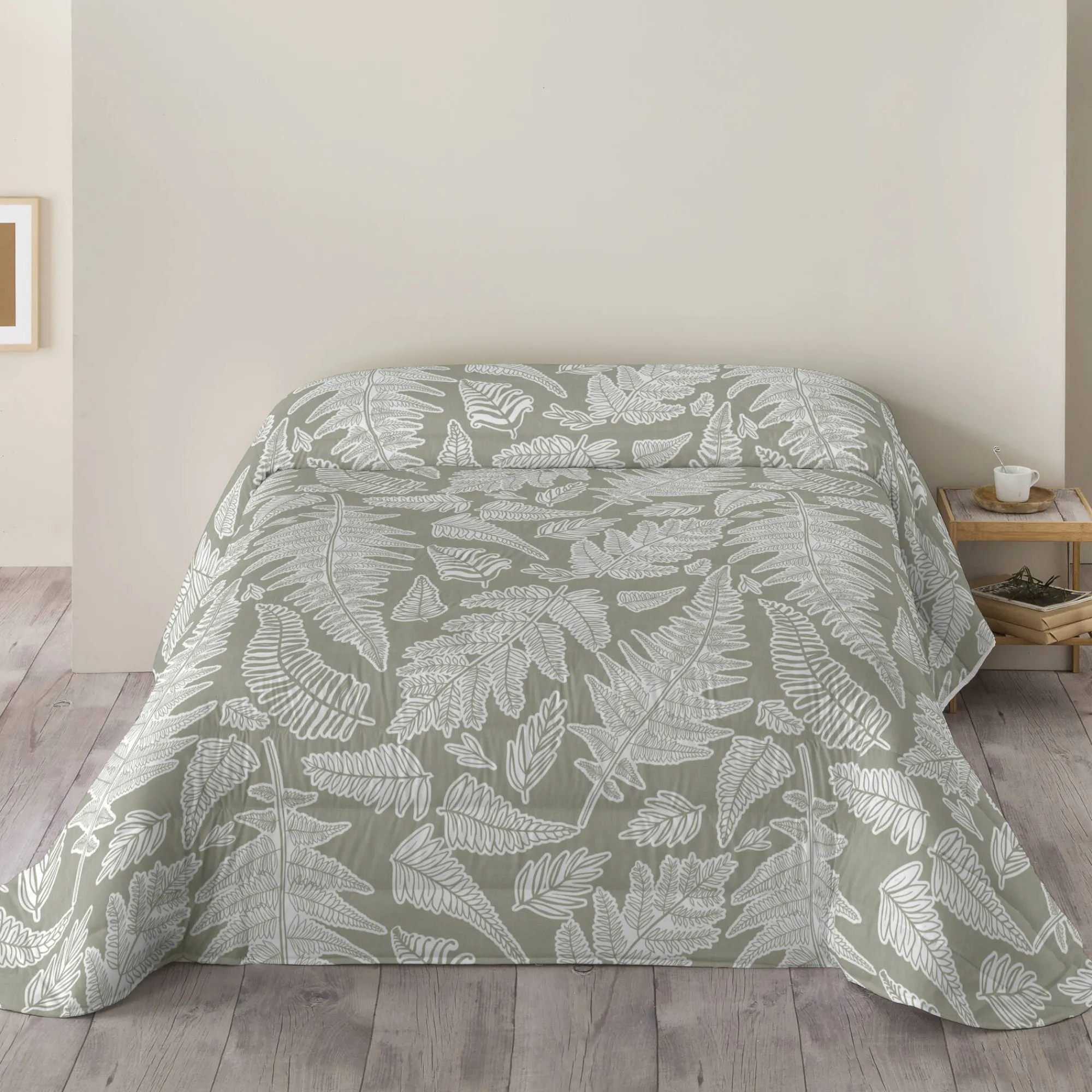 Dekbed<Blancheporte Dekbed in microvezel met herbarium-print 200 g/m² groen / beige