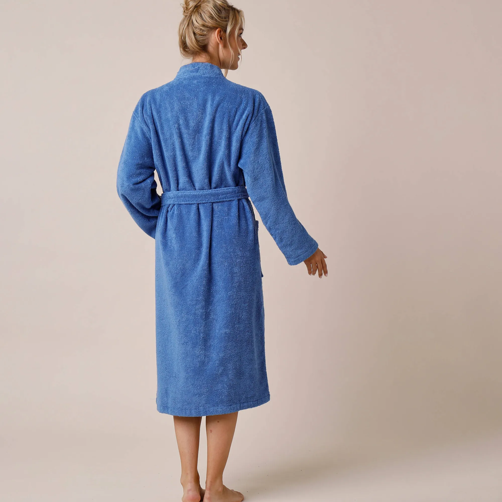 Badjas<Colombine Effen badjas in lusjesbadstof met kimonokraag, volwassenen, gepersonaliseerd felblauw