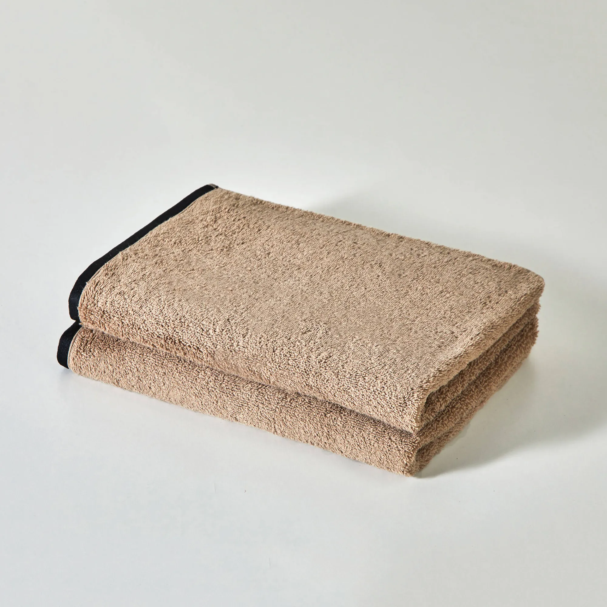 Badhanddoek<Colombine Effen badstof 540g/m2, luxe comfort, 'Timeless' collectie beige