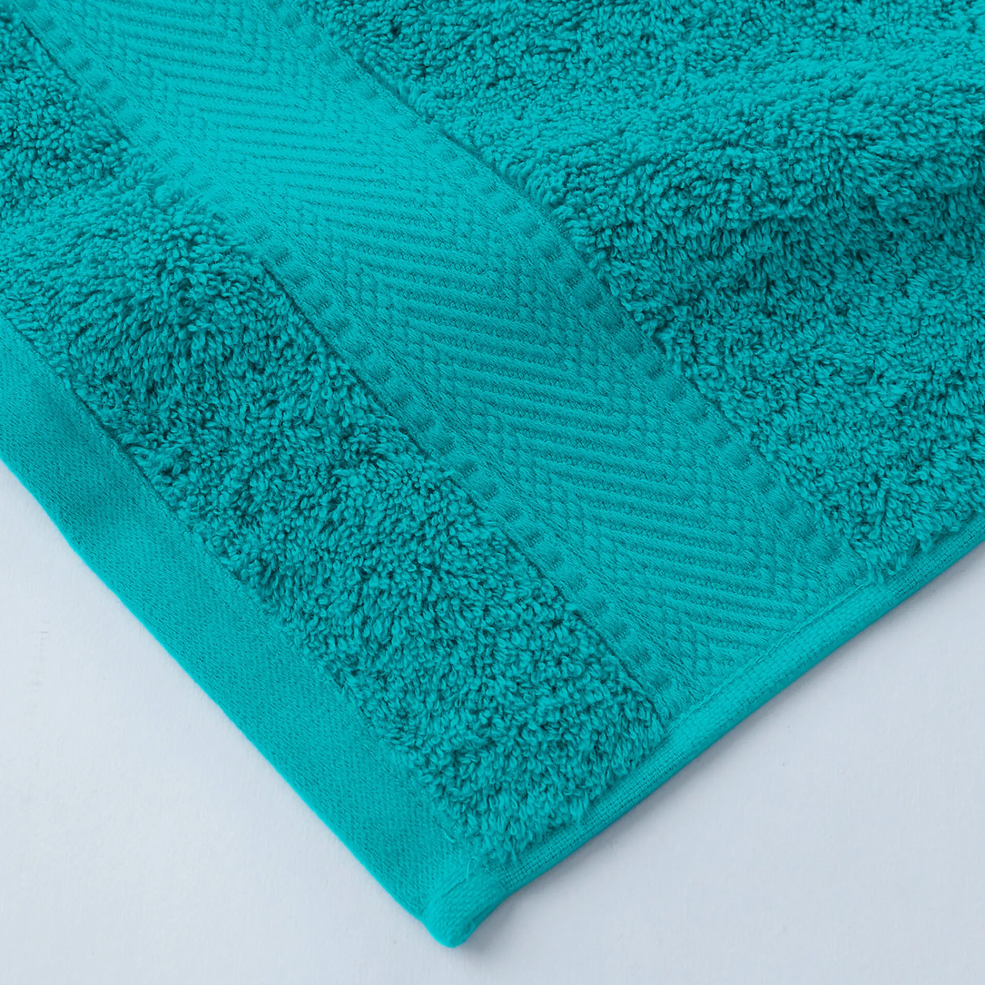 Badhanddoek<Colombine Effen badstof 540g/m2, luxe comfort smaragd