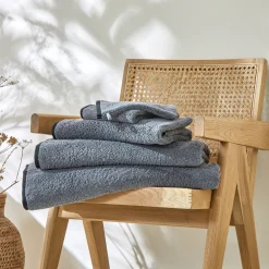 Badhanddoek<Colombine Effen badstof 540g/m2, luxe comfort, 'Timeless' collectie CARBONGRIJS