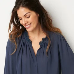 Bloes En Tuniek<Blancheporte Effen bloes in crepon, kraag met stroken en macramé marine