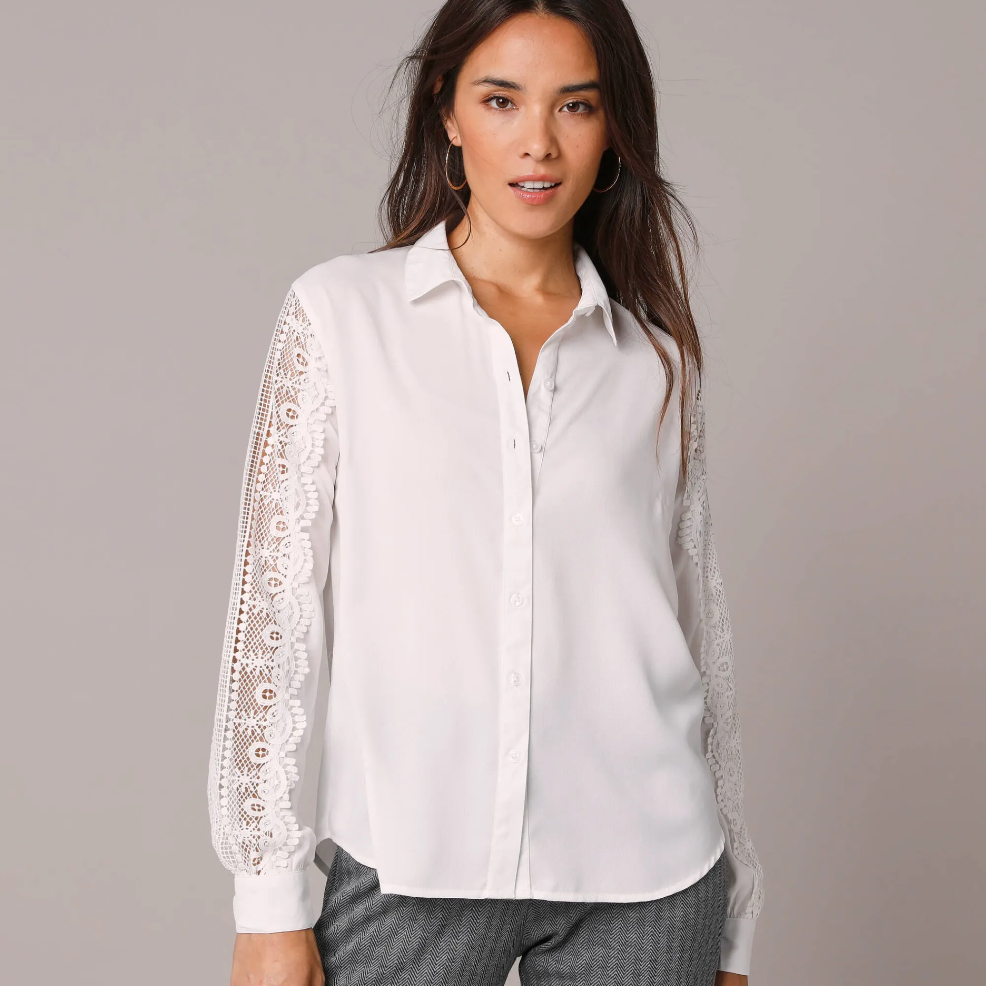 Feestoutfits Dames|Bloes En Tuniek<Blancheporte Effen bloes met knopen en kant gebroken wit