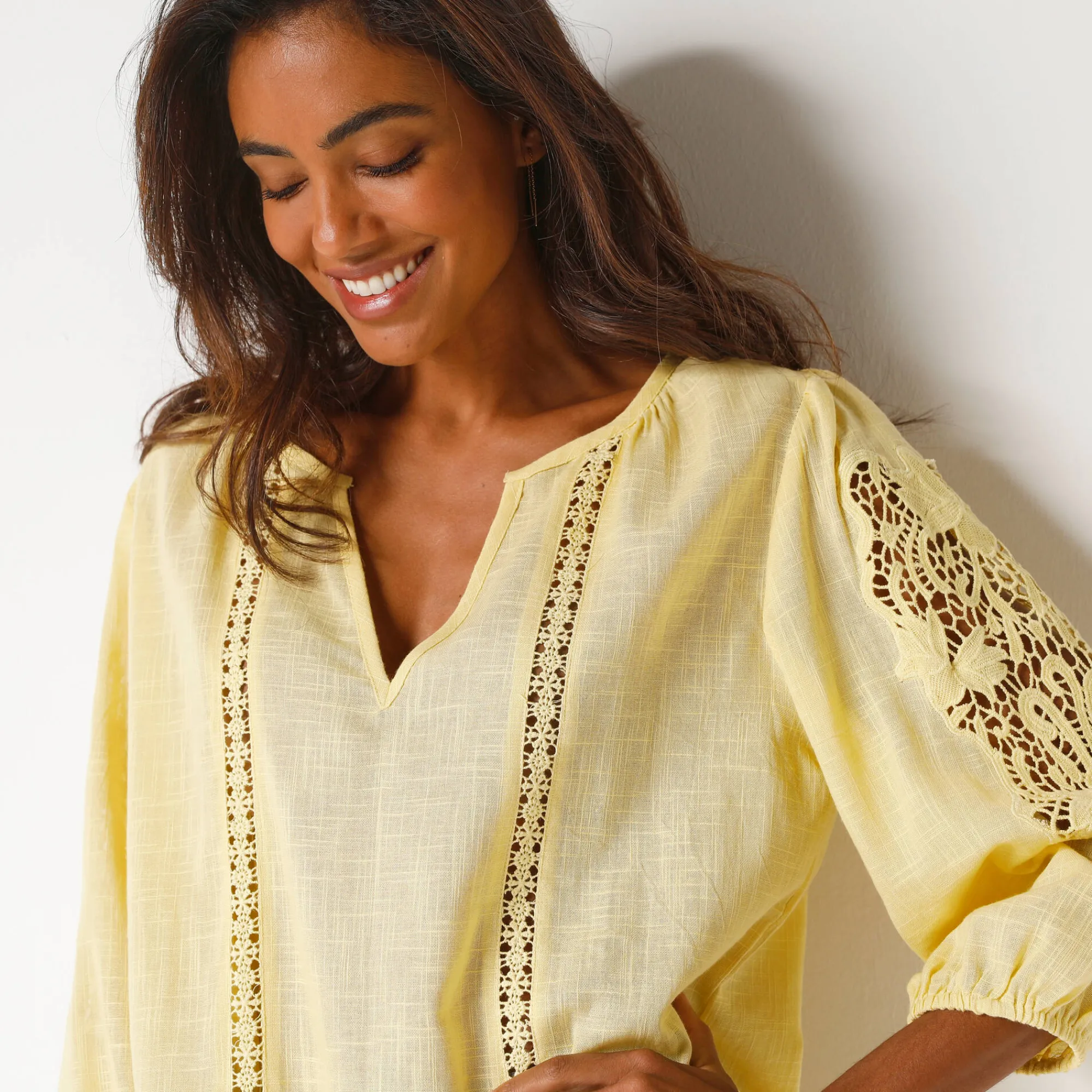 Bloes En Tuniek<Blancheporte Effen bloes met macramé, geborduurde mouwen geel