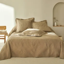 Deken En Bedsprei|Deken, Boutis En Bedsprei<Blancheporte Effen, gematelasseerd deken met 'bladeren' print in reliëf grijsbeige
