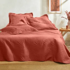 Deken En Bedsprei|Deken, Boutis En Bedsprei<Blancheporte Effen, gematelasseerd deken met 'bladeren' print in reliëf terracotta