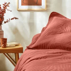 Deken En Bedsprei|Deken, Boutis En Bedsprei<Blancheporte Effen, gematelasseerd deken met 'bladeren' print in reliëf terracotta