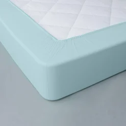 Hoeslaken<Colombine Effen hoeslaken in polyester-katoen, hoekdiepte 32 cm celadon