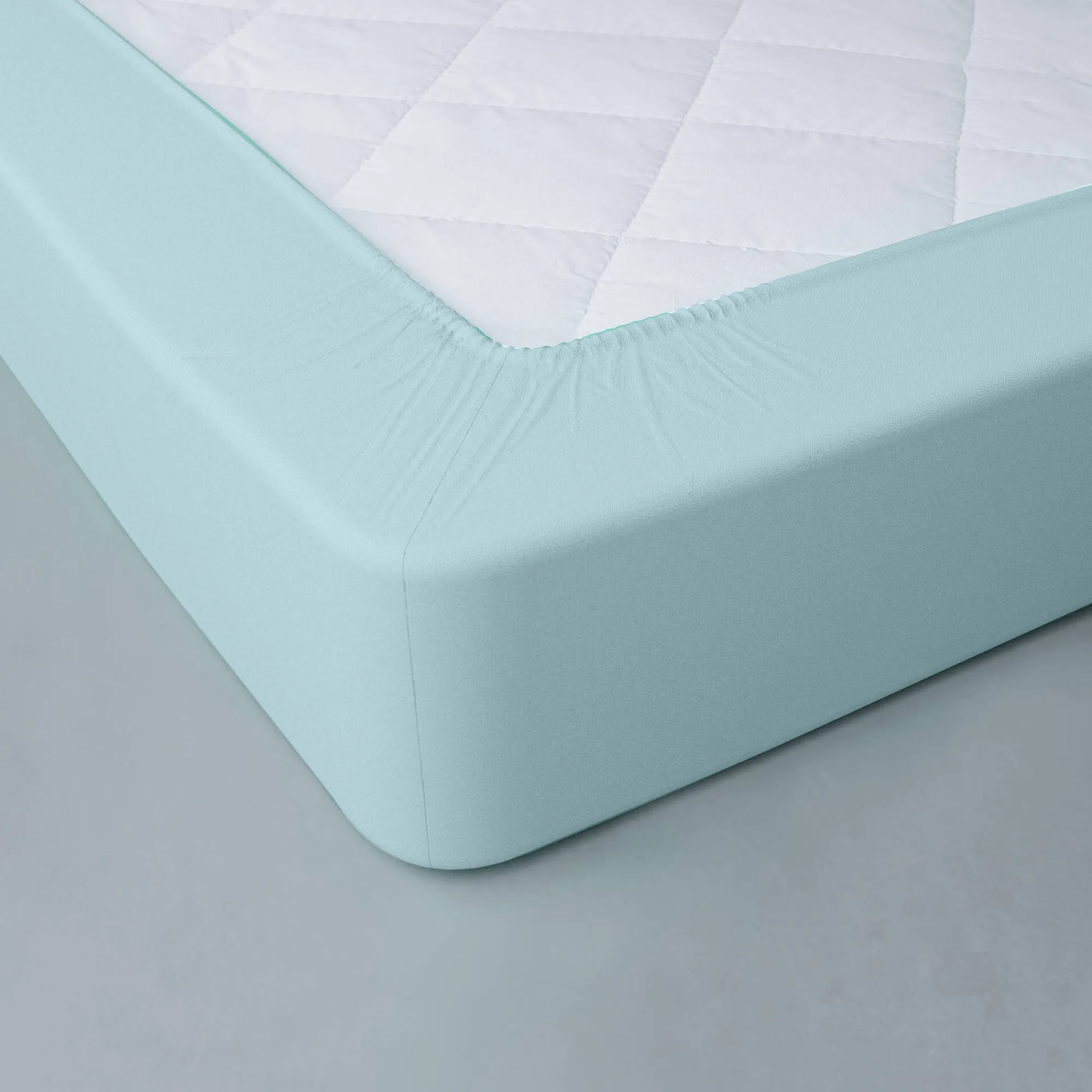 Hoeslaken<Colombine Effen hoeslaken in polyester-katoen, hoekdiepte 32 cm celadon