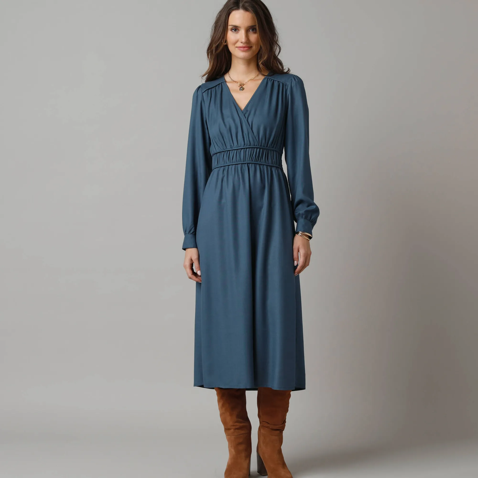 Jurk<Lora Zellini Effen jurk met lange mouwen, strookdetails blauwgrijs