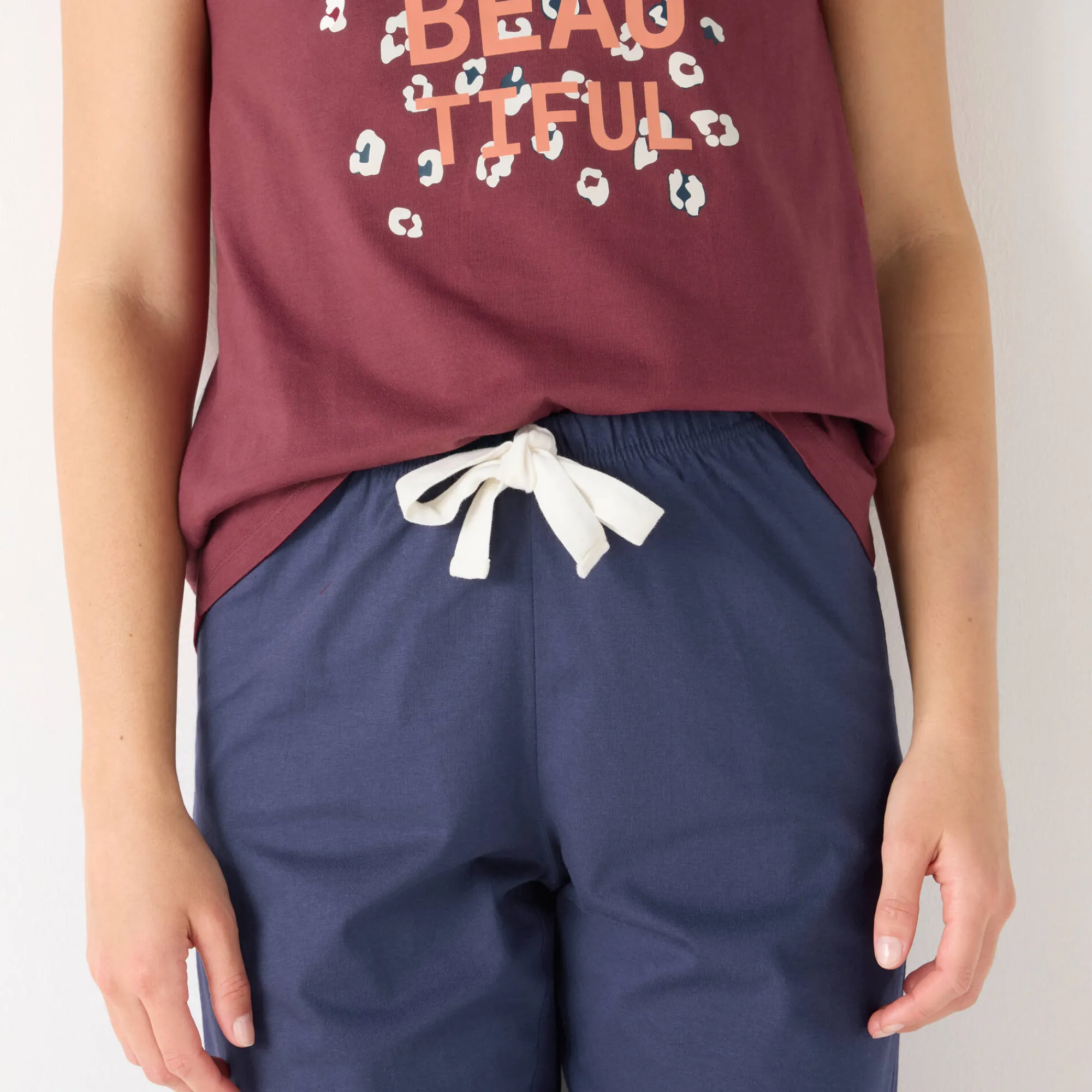 Pyjama<Blancheporte Effen 3/4-pyjamabroek met geplaatste print "Beautiful" marineblauw