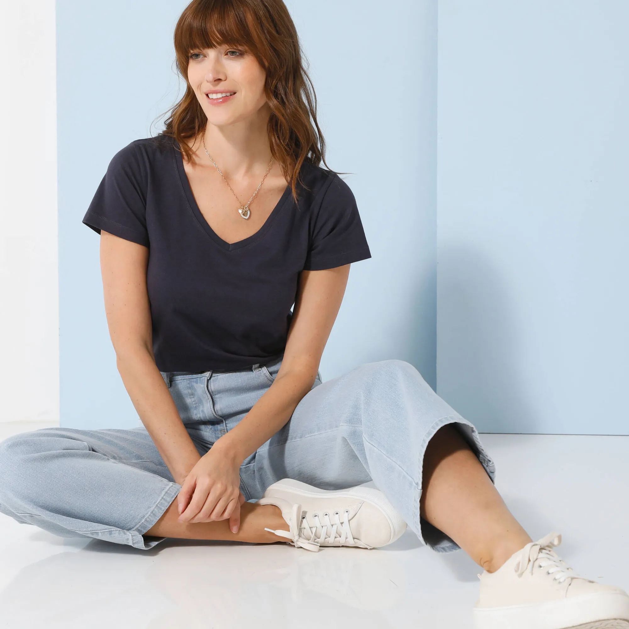 T-Shirt En Topje<Blancheporte Effen T-shirt met V-hals en korte mouwen, katoen marine