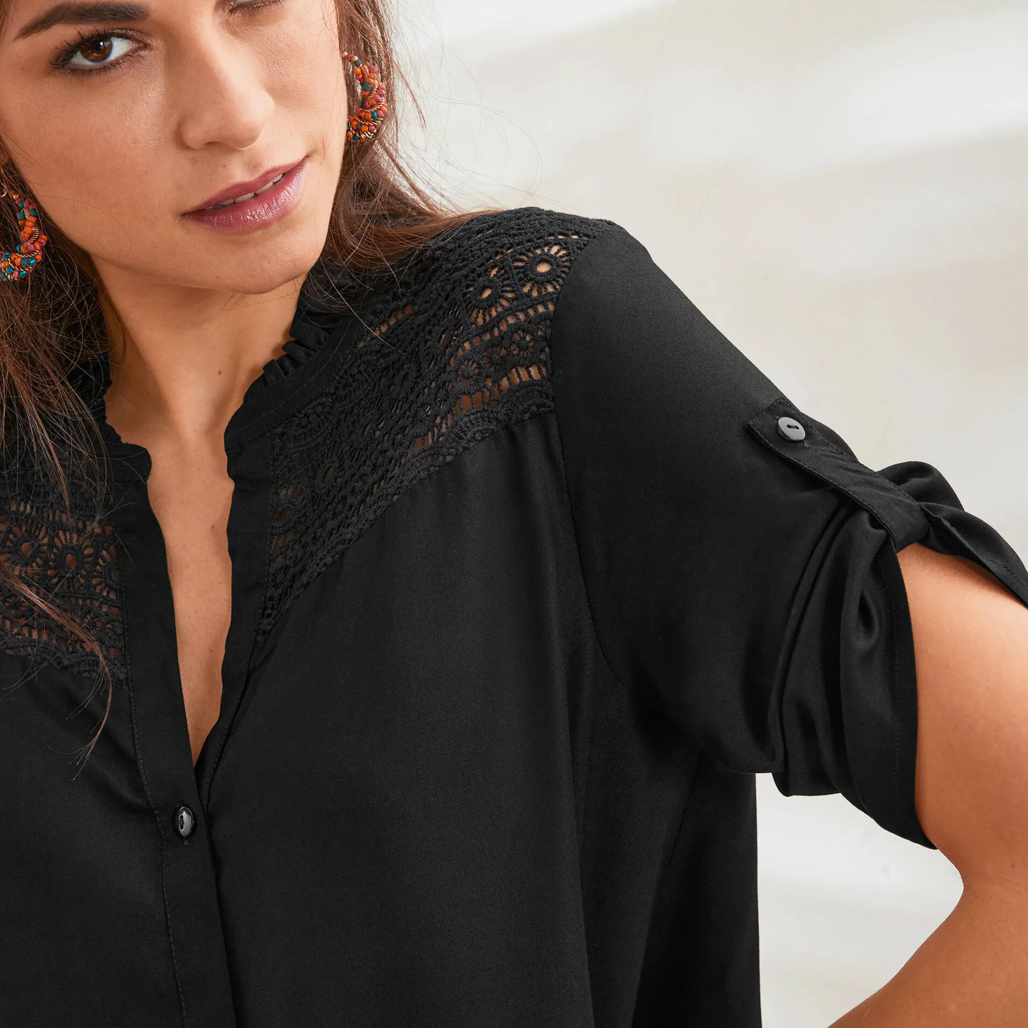Bloes En Tuniek<Blancheporte Effen tuniek met Tunesische hals en knopen zwart