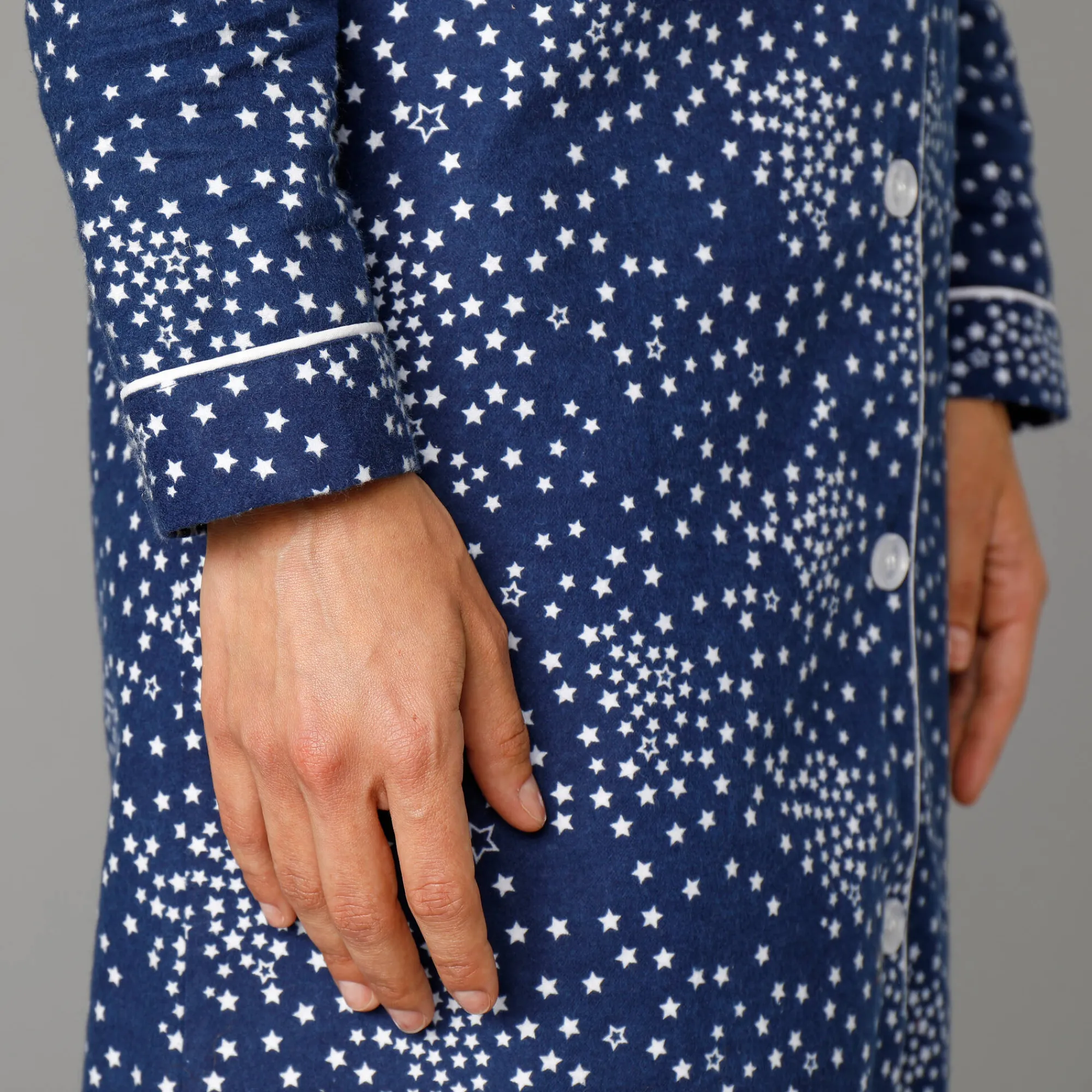 Nachthemd<Blancheporte Flanellen nachthemd in liketmodel met sterrenprint marine