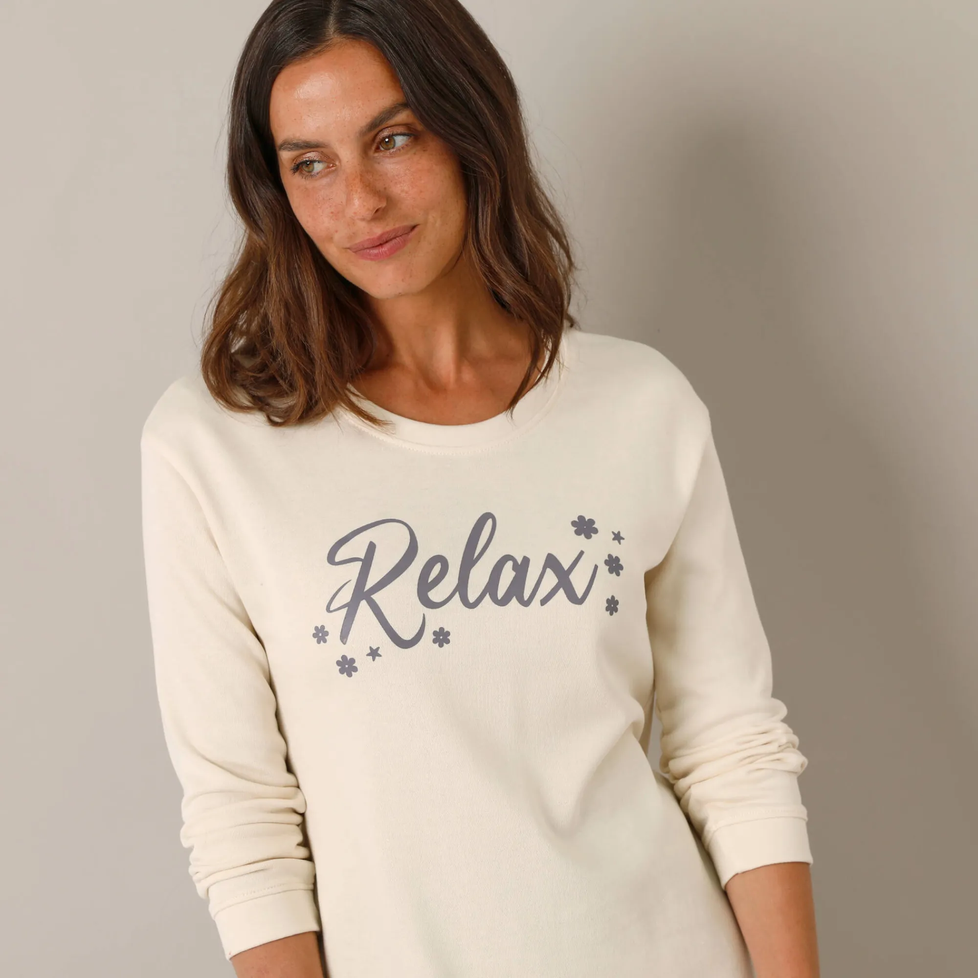 Pyjama<Blancheporte Fleece pyjamabroek met legging, ‘relax’-print ecru / grijs