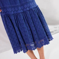 Rok<Blancheporte Fronsrok met kant en macramé blauw