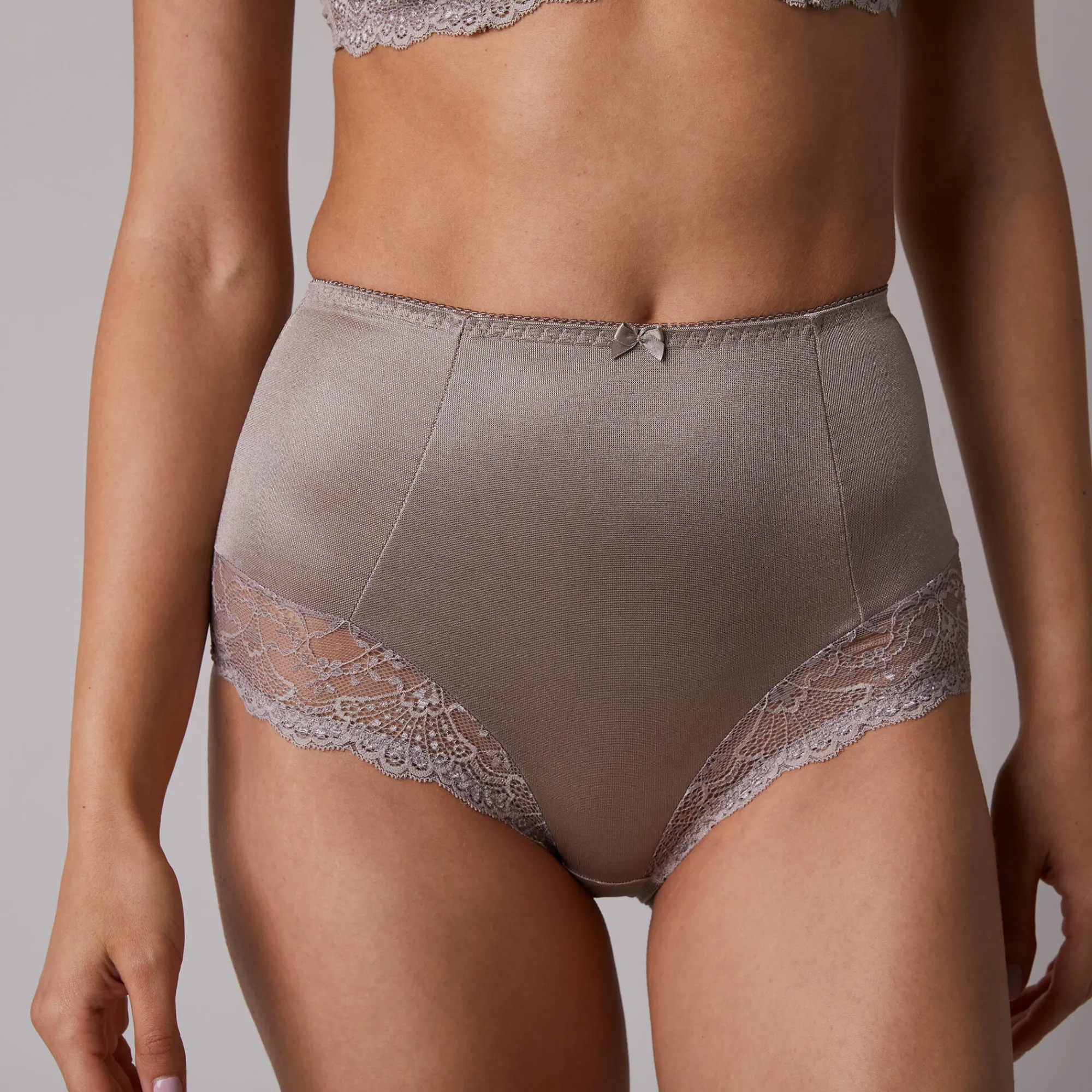 Slip En Shorty<Confidence Lingerie Gaineslip in glanstricot en kant Salford - set van 2 chocolade + taupe