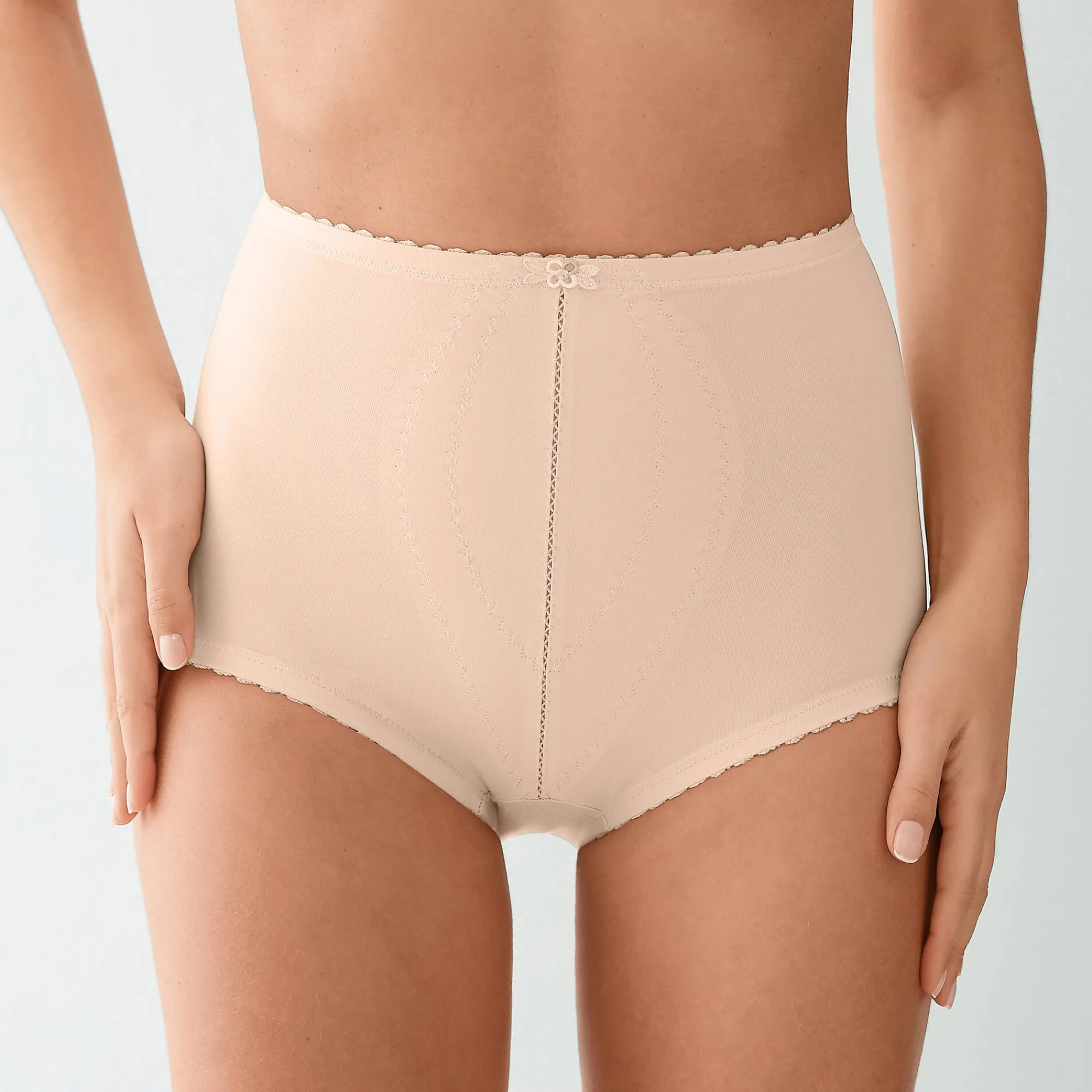 Slip En Shorty<Playtex Gaineslip Incroyable - intense steun beige