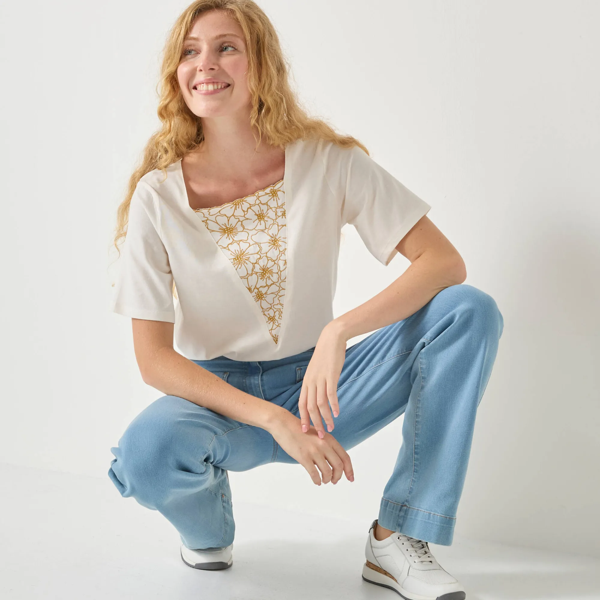 T-Shirt En Topje<Blancheporte Geborduurd boxy T-shirt, korte wijde mouwen ecru