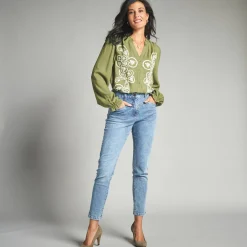 Bloes En Tuniek<Lora Zellini Geborduurde bloes, viscose mosgroen / ecru