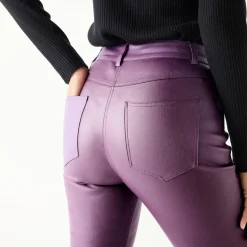 Broek<Blancheporte Gecoate rechte broek pruim