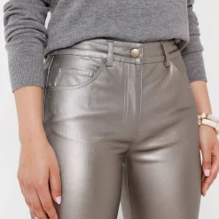 Broek<Blancheporte Gecoate rechte broek goudbruin