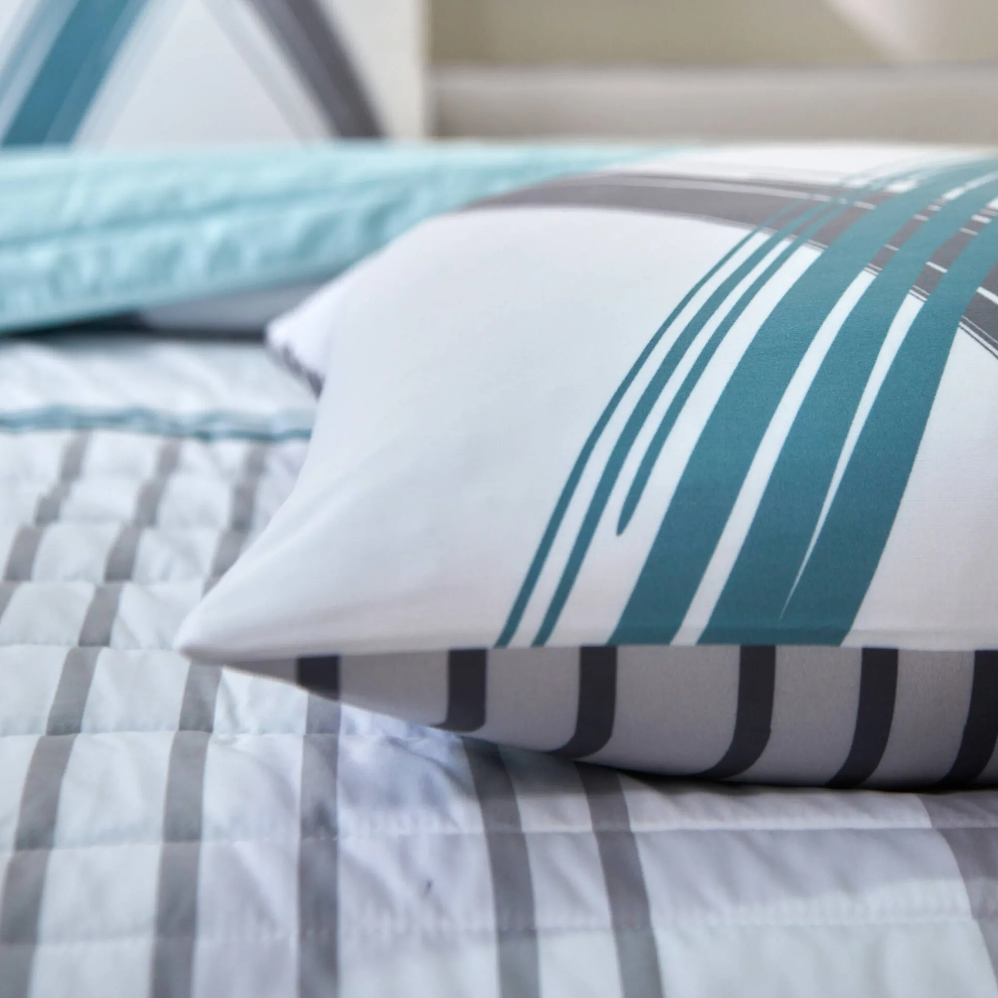 Deken En Bedsprei|Deken, Boutis En Bedsprei<Blancheporte Gematelasseerde bedsprei met grafische print grijs / blauw