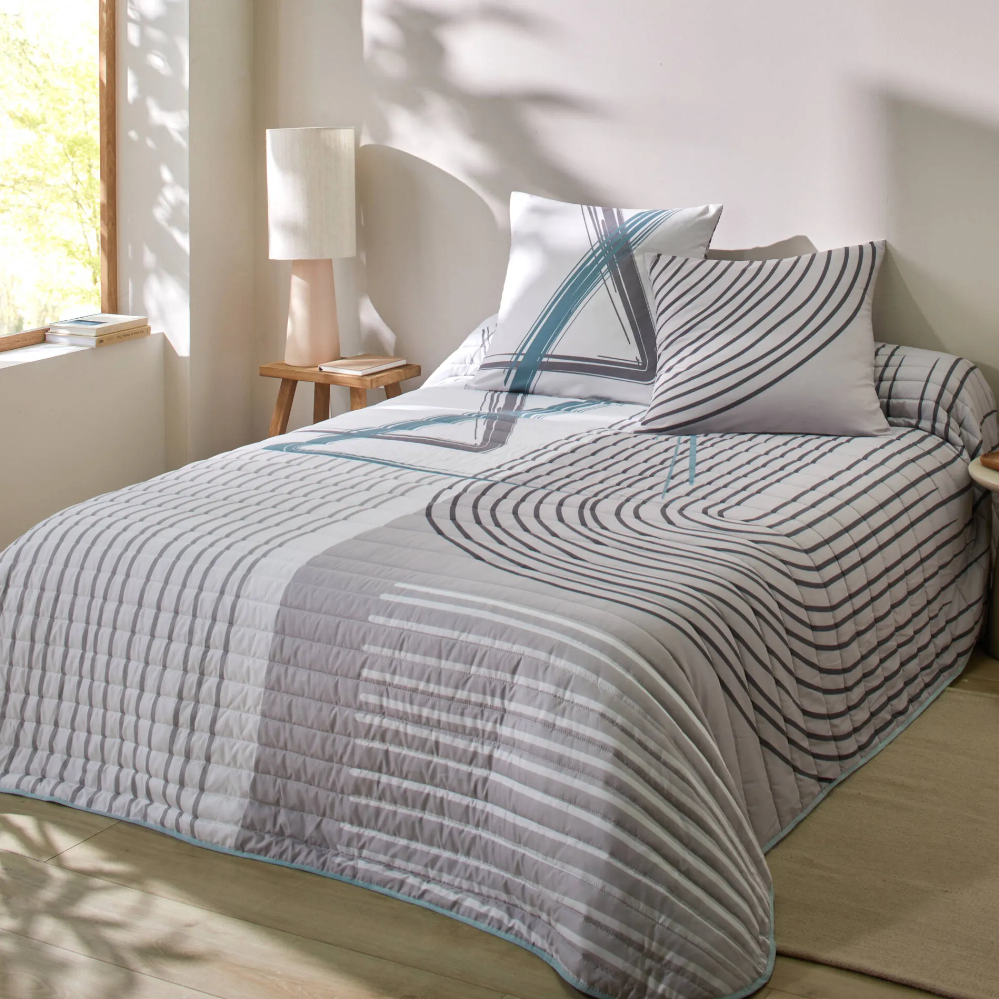 Deken En Bedsprei|Deken, Boutis En Bedsprei<Blancheporte Gematelasseerde bedsprei met grafische print grijs / blauw