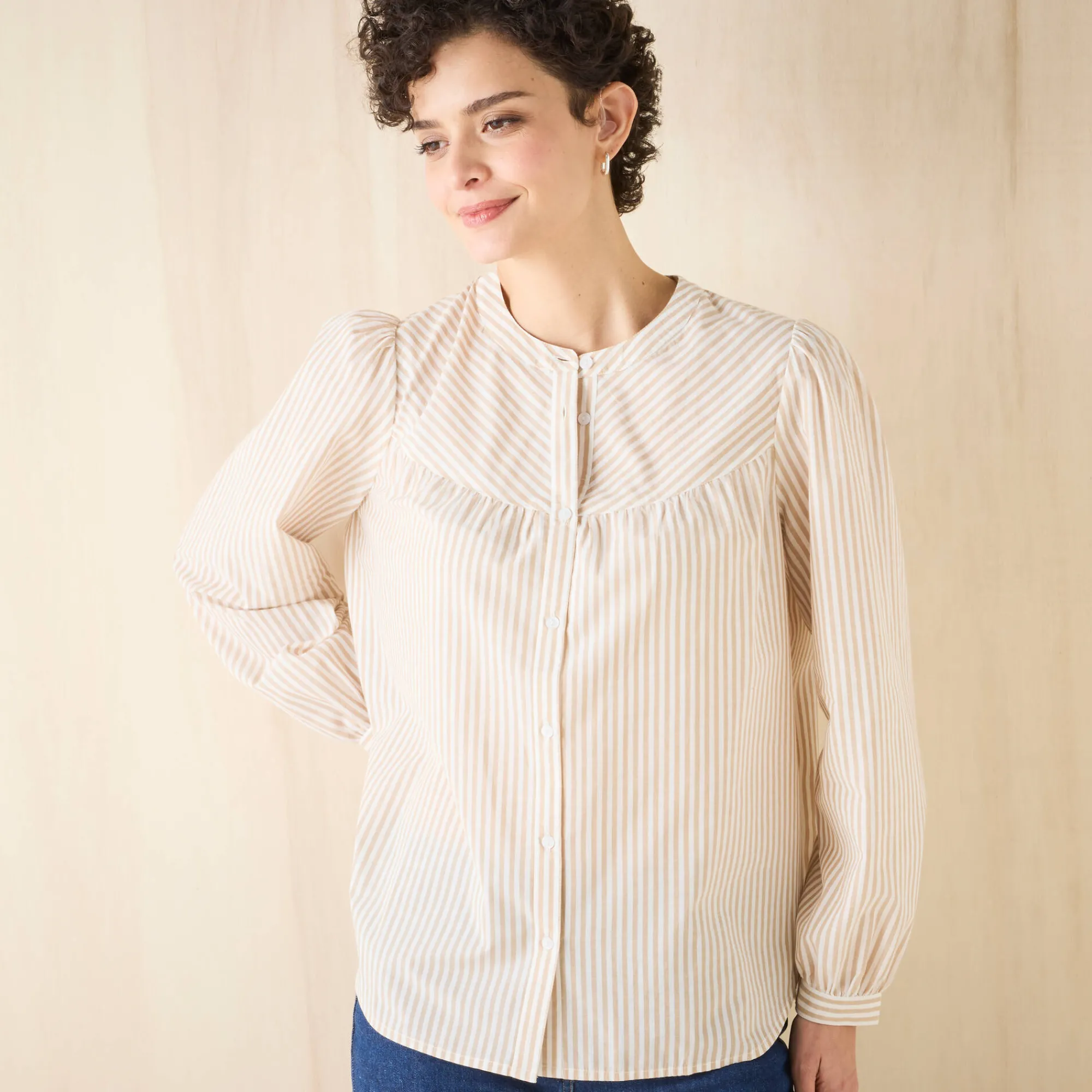 Bloes En Tuniek<Blancheporte Gestreepte bloes met knopen en ronde hals beige / wit