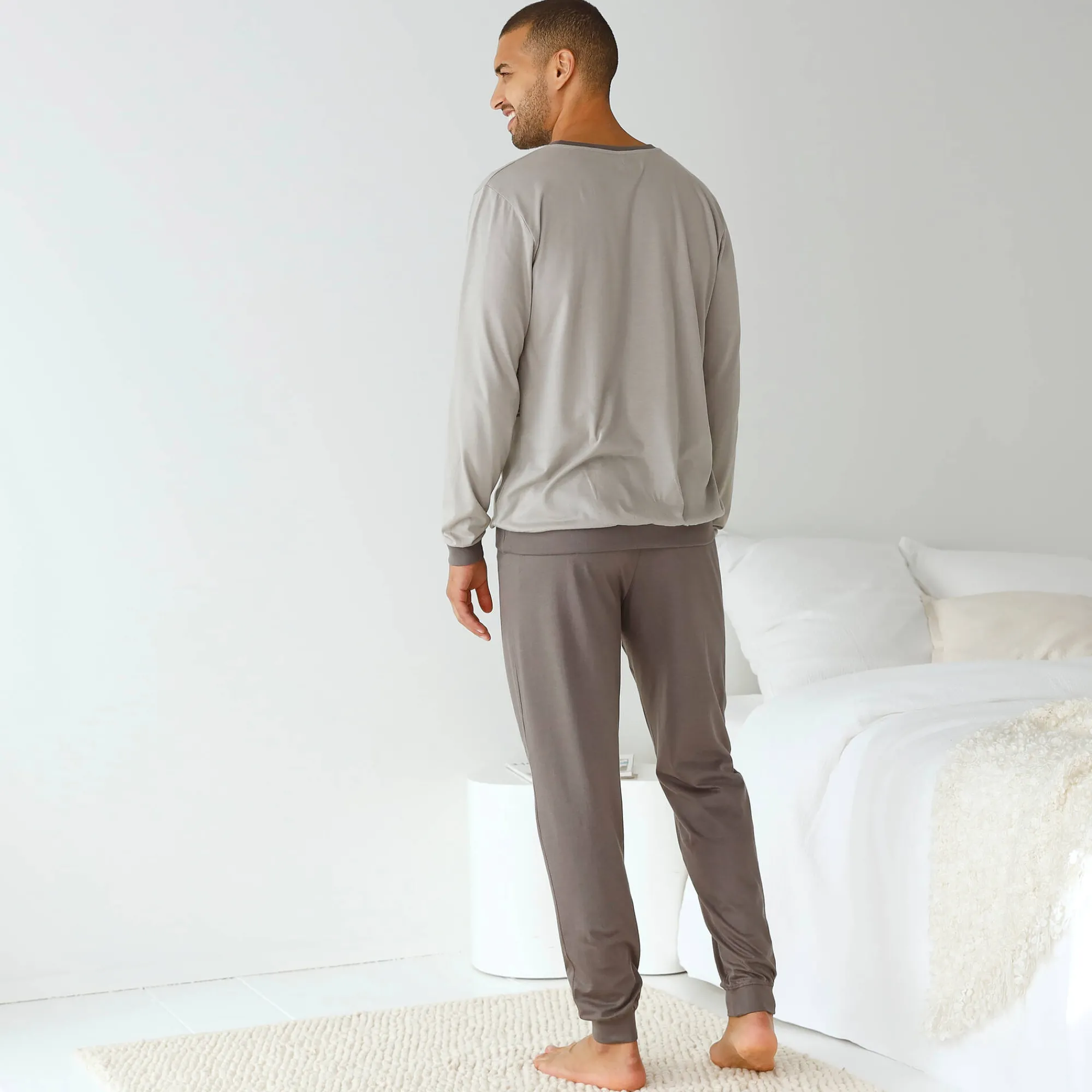 Pyjama En Kamerjas<Blancheporte Gestreepte pyjama in katoen met lange mouwen grijs