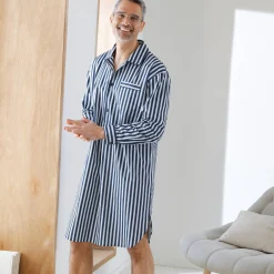 Pyjama En Kamerjas<Blancheporte Gestreepte pyjama in liketstijl - katoenpopeline marine / ecru
