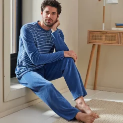 Pyjama En Kamerjas<Blancheporte Gestreepte pyjama in velours met korte mouwen blauw