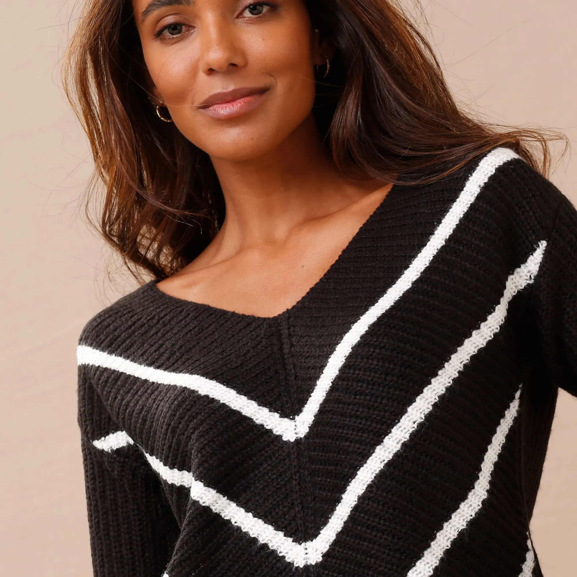 Trui En Vest<Blancheporte Gestreepte trui met V-hals - mohairtouch zwart / wit