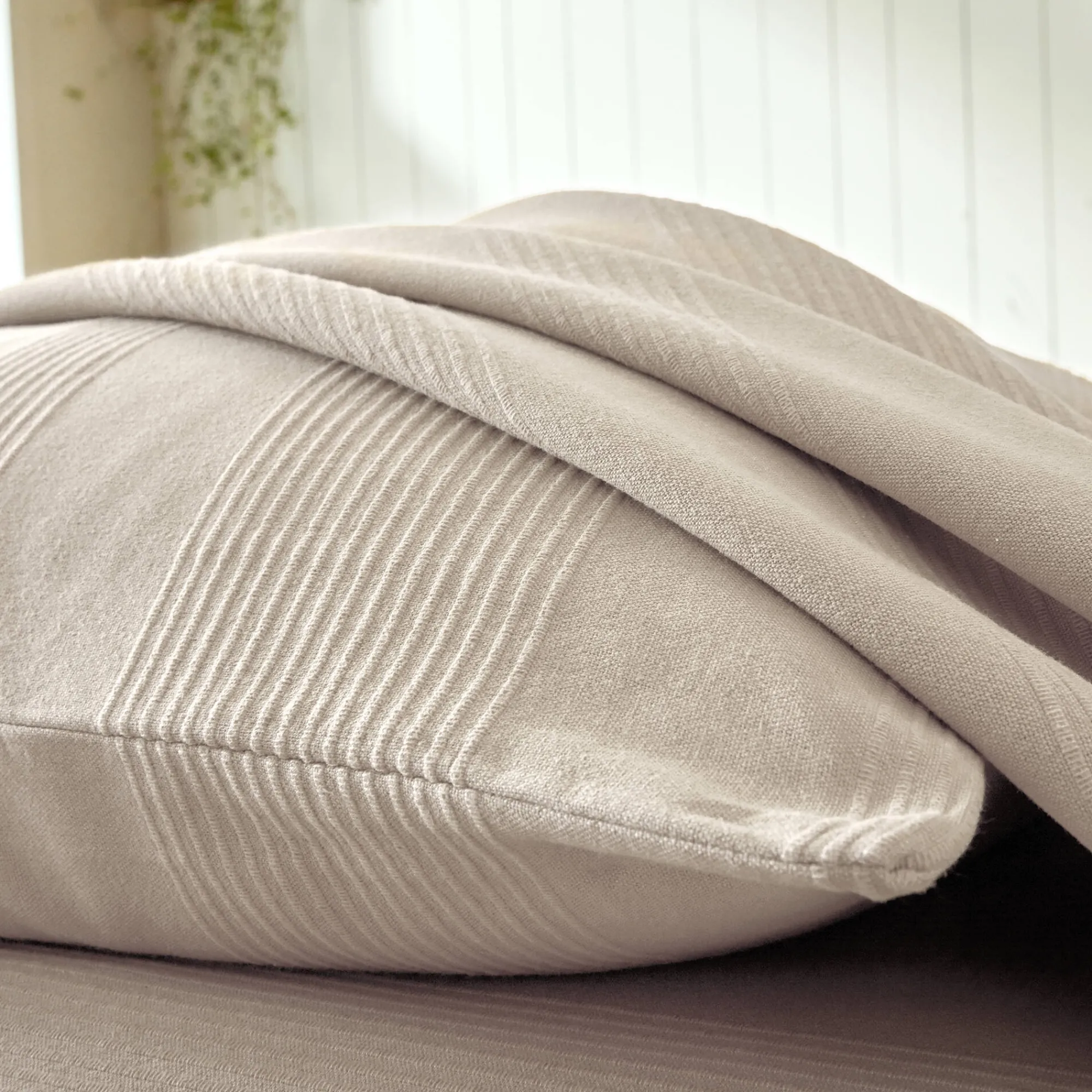 Deken En Bedsprei|Deken, Boutis En Bedsprei<Blancheporte Geweven bedsprei in effen katoen grijsbeige
